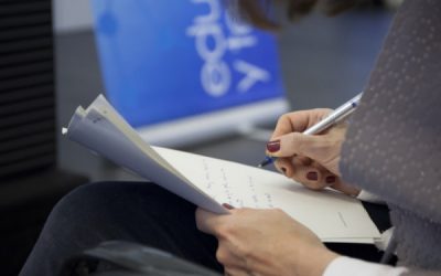 Si no mentoritzes un equip: pots ser jutge per a Technovation global